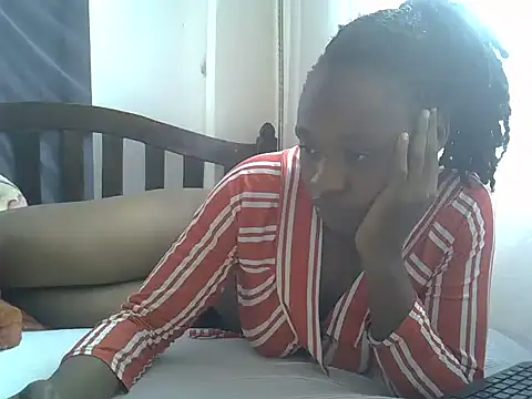 Snapshot of Amanda255 chatting on April 29, 2026, 8:51 am Amanda255 online show from April 29, 2026, 8:51 am