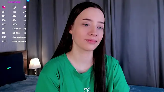 Snapshot of LowOncoming chatting on December 19, 2024, 1:07 am LowOncoming online show from December 19, 2024, 1:07 am