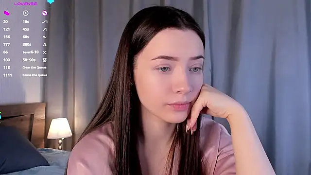 Snapshot of LowOncoming chatting on December 21, 2024, 1:04 am LowOncoming online show from December 21, 2024, 1:04 am