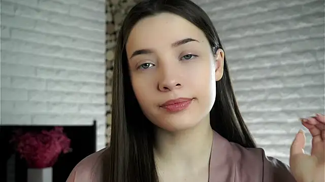 Snapshot of LowOncoming chatting on January 28, 2025, 1:29 am LowOncoming online show from January 28, 2025, 1:29 am