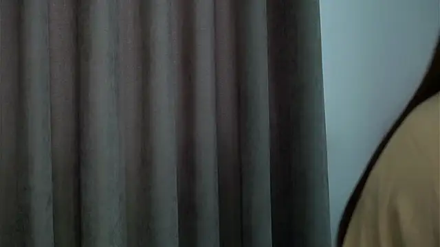 Snapshot of LowOncoming chatting on February 11, 2025, 7:23 am LowOncoming online show from February 11, 2025, 7:23 am