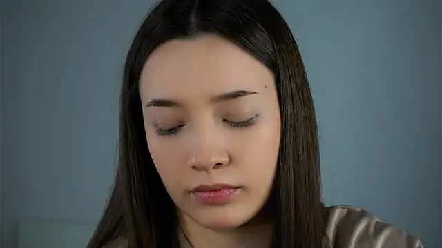 Snapshot of LowOncoming chatting on March 12, 2025, 1:36 am LowOncoming online show from March 12, 2025, 1:36 am