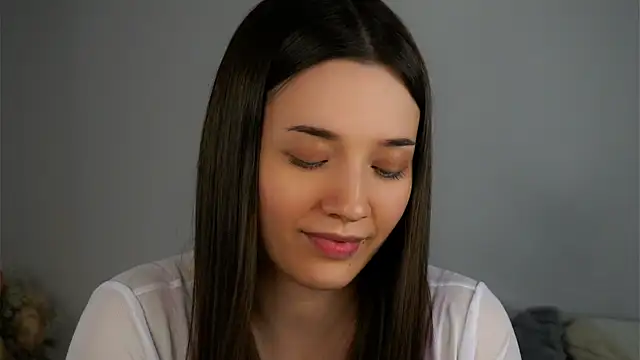 Snapshot of LowOncoming chatting on March 21, 2025, 12:28 pm LowOncoming online show from March 21, 2025, 12:28 pm