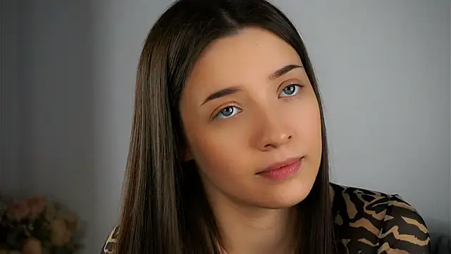 Snapshot of LowOncoming chatting on March 22, 2025, 4:14 am LowOncoming online show from March 22, 2025, 4:14 am