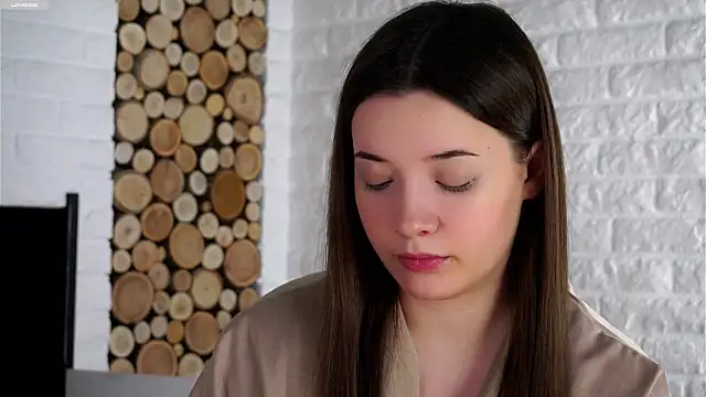 Snapshot of LowOncoming chatting on October 15, 2025, 1:50 am LowOncoming online show from October 15, 2025, 1:50 am