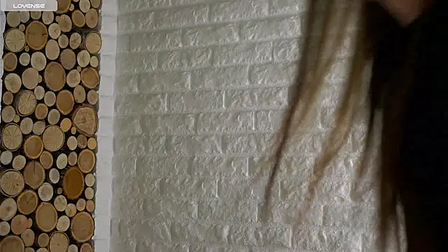 LowOncoming online show from November 29, 2025, 2:03 am