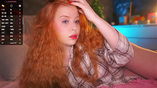 Snapshot of RedHotVixen0 chatting on February 4, 2026, 1:22 am RedHotVixen0 online show from February 4, 2026, 1:22 am