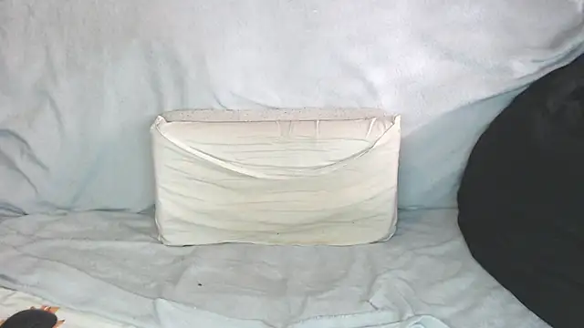 Snapshot of qustci-couple chatting on October 9, 2025, 7:50 am qustci-couple online show from October 9, 2025, 7:50 am