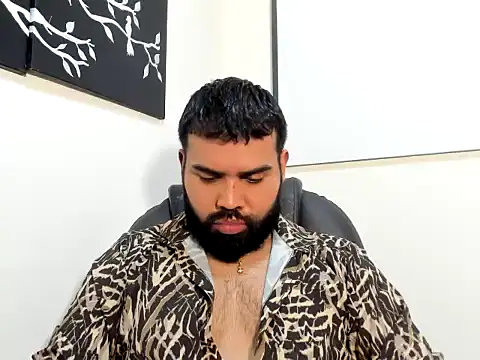 JEAN  TAUREAU online show from December 5, 2025, 4:54 am