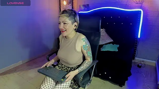 Maria fernandaxxx  online show from December 26, 2024, 4:53 am