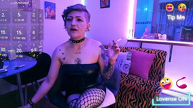 Snapshot of Maria_fernandaxxx_ chatting on October 7, 2025, 1:14 am Maria fernandaxxx online show from October 7, 2025, 1:14 am