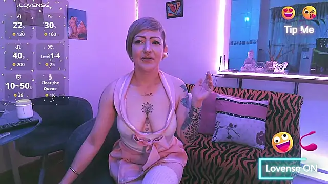 Snapshot of Maria_fernandaxxx_ chatting on October 25, 2025, 1:18 pm Maria fernandaxxx online show from October 25, 2025, 1:18 pm