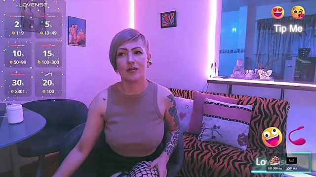 Snapshot of Maria_fernandaxxx_ chatting on October 26, 2025, 9:53 pm Maria fernandaxxx online show from October 26, 2025, 9:53 pm