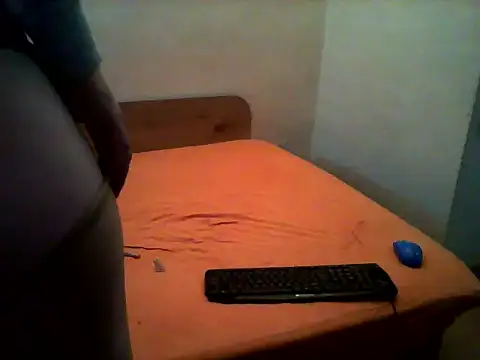 Snapshot of eblata04 chatting on December 6, 2024, 10:08 pm eblata04 online show from December 6, 2024, 10:08 pm