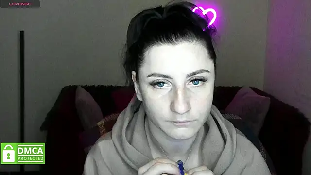 Muse kitty jenia online show from November 12, 2025, 6:30 pm