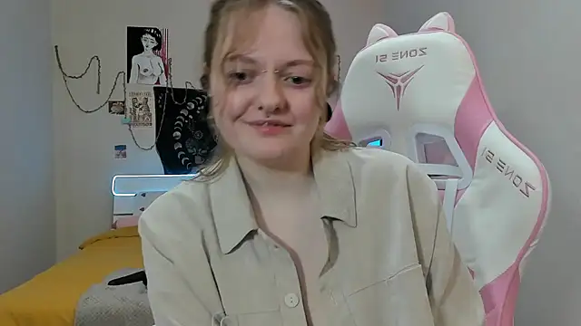 Snapshot of BebKonie chatting on February 28, 2025, 8:20 am BebKonie online show from February 28, 2025, 8:20 am