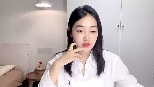 cloud8822 online show from April 20, 2026, 1:58 pm