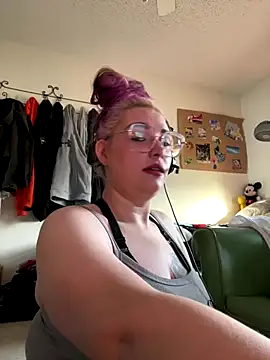 Lalalynn online show from December 4, 2025, 3:32 pm