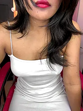 LeisyXO online show from January 5, 2026, 7:06 pm