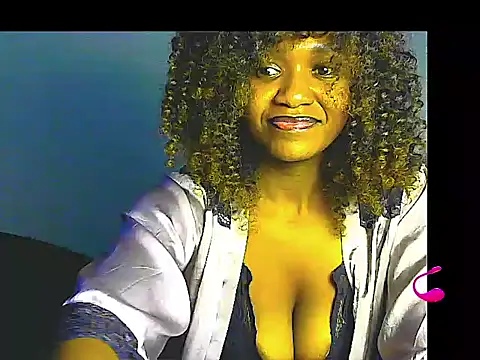 Snapshot of lilylovexx chatting on May 11, 2026, 8:28 pm lilylovexx online show from May 11, 2026, 8:28 pm