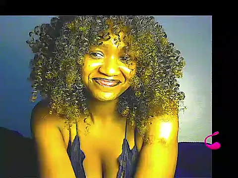 Snapshot of lilylovexx chatting on May 12, 2026, 12:13 pm lilylovexx online show from May 12, 2026, 12:13 pm
