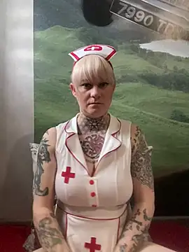 poussichienne online show from January 30, 2025, 12:48 pm