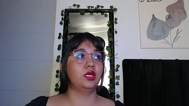 Snapshot of Alezapark chatting on August 7, 2026, 2:02 am Alezapark online show from August 7, 2026, 2:02 am