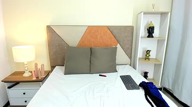 Snapshot of JennaCollins149 chatting on December 18, 2024, 11:19 pm JennaCollins149 online show from December 18, 2024, 11:19 pm