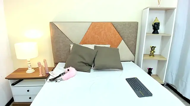 Snapshot of JennaCollins149 chatting on December 21, 2024, 8:10 pm JennaCollins149 online show from December 21, 2024, 8:10 pm