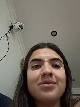 Snapshot of annavi_ chatting on July 13, 2026, 2:25 am annavi online show from July 13, 2026, 2:25 am