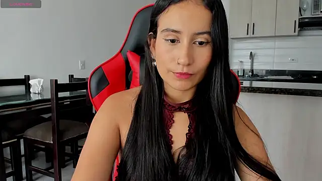 Kira Gonzales  online show from February 7, 2025, 3:19 pm