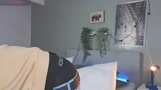 Ken-boy  online show from September 20, 2025, 11:55 am