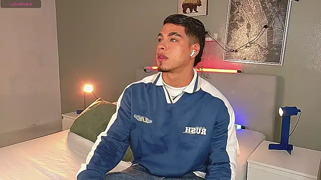 Ken-boy  online show from September 27, 2025, 11:48 am