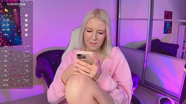 Selenatrend online show from September 19, 2025, 1:45 pm