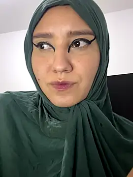 hannahayat online show from November 25, 2025, 11:27 pm