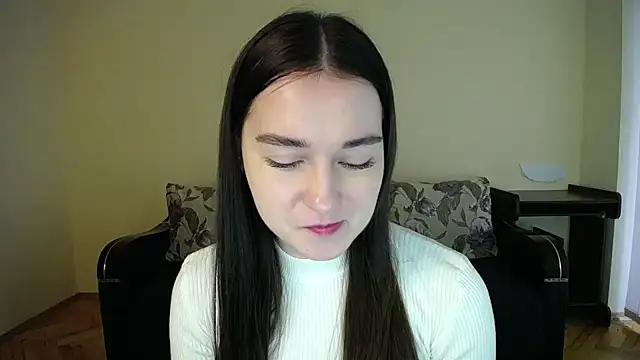 Pretty shy online show from December 7, 2024, 9:39 am