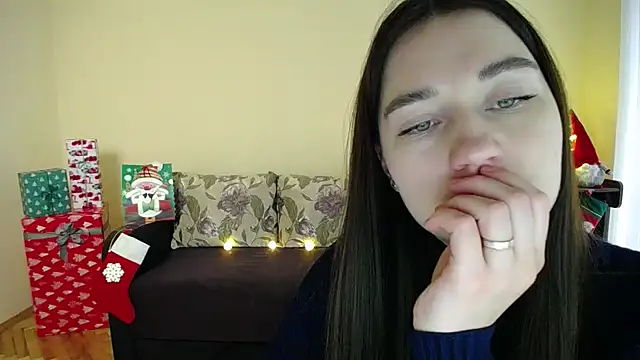 Pretty shy online show from December 21, 2024, 12:38 pm