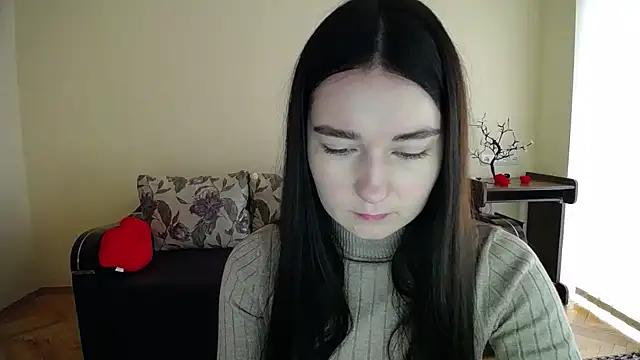 Pretty shy online show from November 7, 2025, 9:31 am