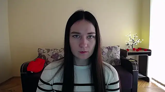 Pretty shy online show from April 14, 2026, 8:42 am