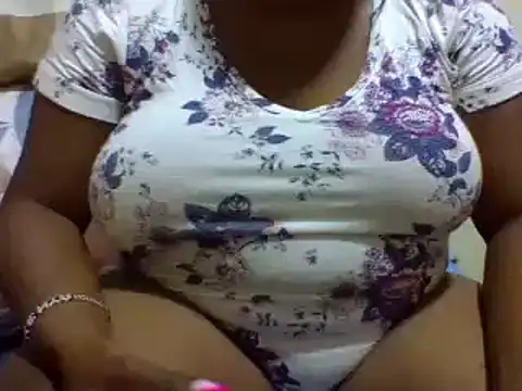 zoey10 online show from February 21, 2025, 2:16 pm