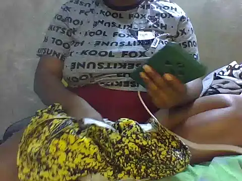 zoey10 online show from October 14, 2025, 5:03 pm