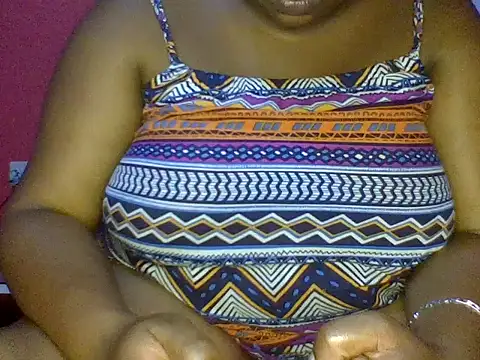 zoey10 online show from November 7, 2025, 6:46 am