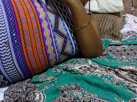 zoey10 online show from January 5, 2026, 5:27 pm