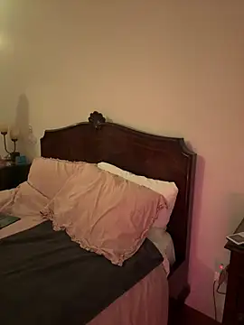 Snapshot of isisxoxx chatting on March 17, 2026, 9:51 pm isisxoxx online show from March 17, 2026, 9:51 pm