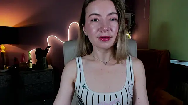 Mia Tasty online show from October 12, 2025, 1:21 pm