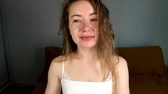 Snapshot of Mia_Tasty chatting on July 10, 2026, 6:28 am Mia Tasty online show from July 10, 2026, 6:28 am