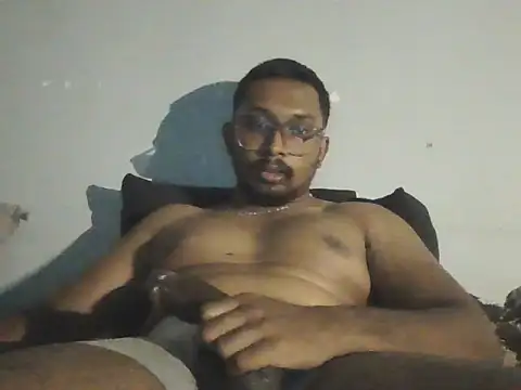 Snapshot of chennaibull101 chatting on October 23, 2025, 5:12 pm chennaibull101 online show from October 23, 2025, 5:12 pm