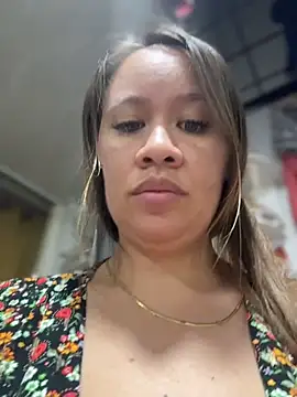 Emiily lee online show from November 15, 2025, 2:20 am