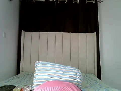 pretty hearty online show from November 30, 2025, 7:51 pm