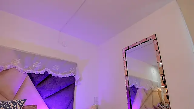 BonnieCute  online show from October 7, 2025, 12:02 pm